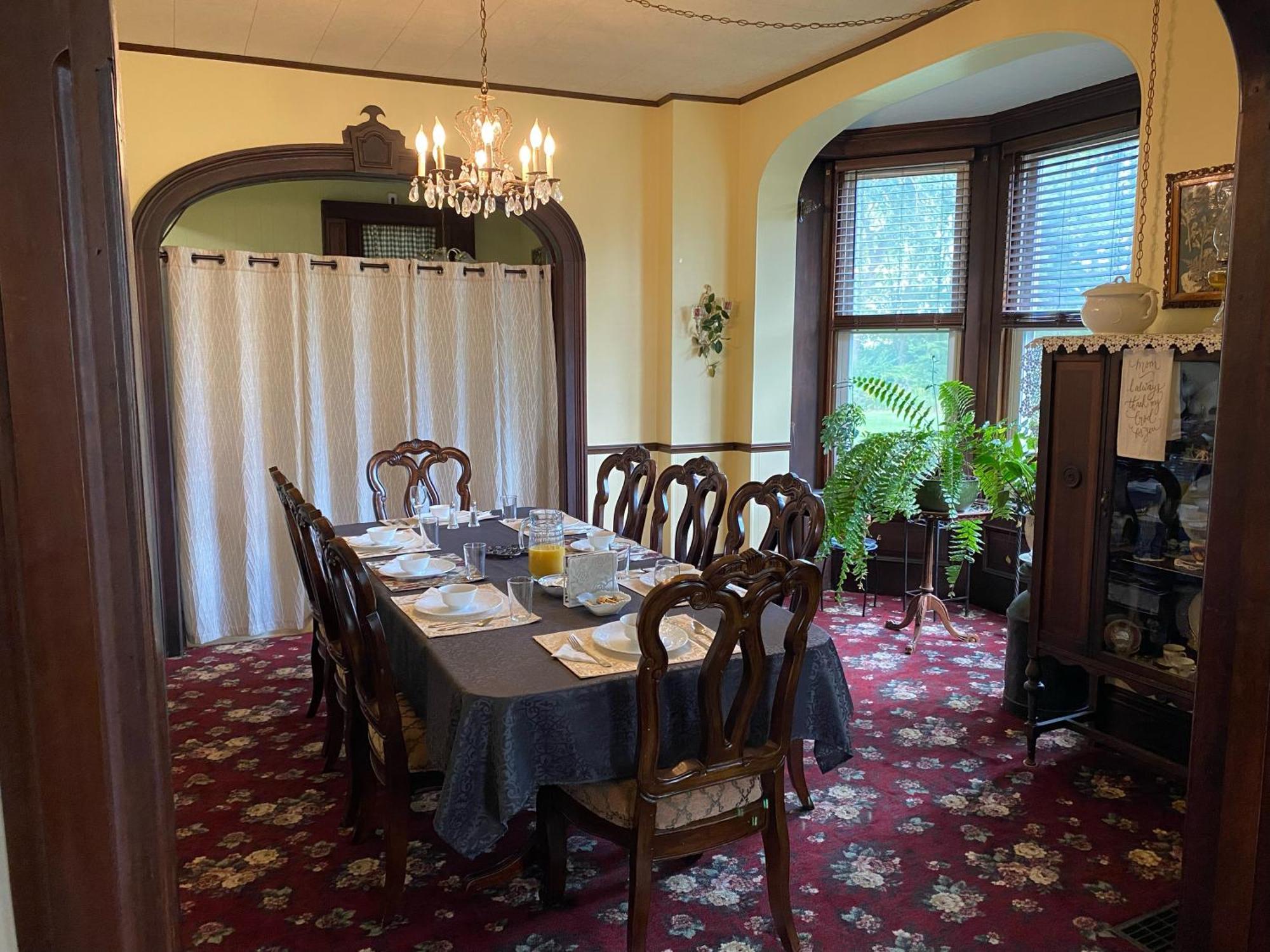 The Vine Bed & Breakfast, Llc Dundee Exterior photo