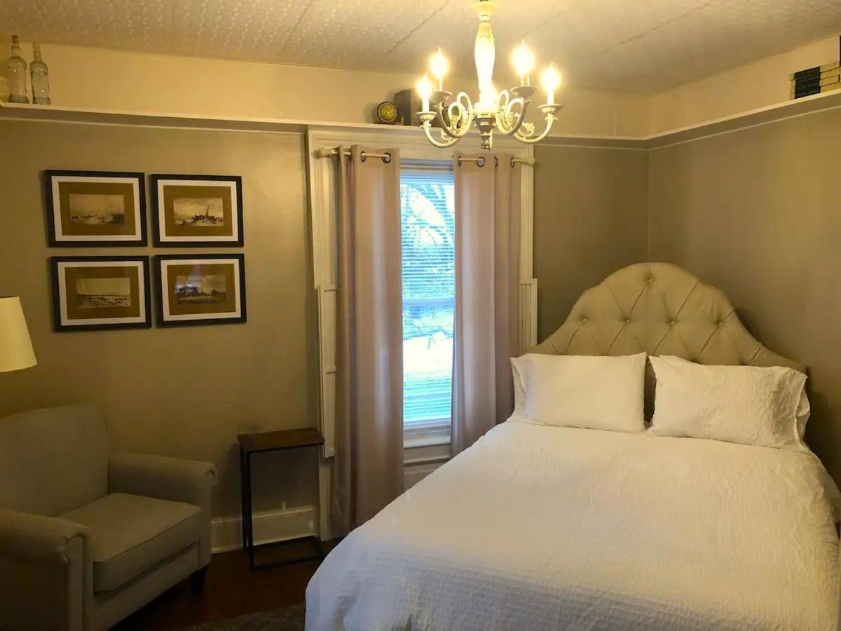 The Vine Bed & Breakfast, Llc Dundee Exterior photo